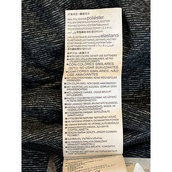 Under Armour Medium Gray Black Cropped Yoga Leggings - Picture 12 of 12